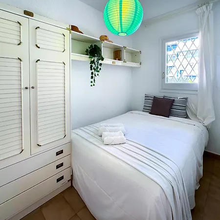 Calypso By Hello Homes Lägenhet