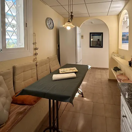 Calypso By Hello Homes Lägenhet